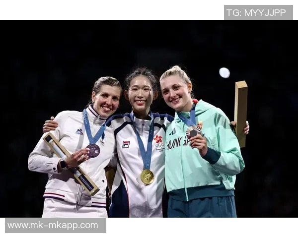 奇妙缘分重现巴黎小将恩贾恩图与亚马尔曾在U10赛场相遇